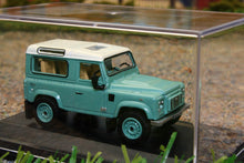 Load image into Gallery viewer, OXF76LRDF007HE OXFORD DIECAST 1:76 SCALE Land Rover Defender 90 SW Heritage Grasmere Green