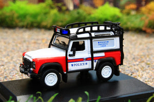 OXF76LRDF011 Oxford Diecast 1:76 Scale Land Rover Defender 90 Station Wagon Hong Police