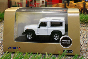 OXF76LRDF012 OXFORD DIECAST 1:76 SCALE Land Rover Defender 90 Station Wagon White