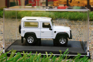 OXF76LRDF012 OXFORD DIECAST 1:76 SCALE Land Rover Defender 90 Station Wagon White