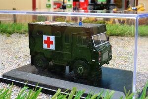 OXF76LRFCA004 OXFORD DIECAST 1:76 SCALE LAND ROVER FC AMBULANCE BA0R 1990