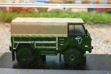Load image into Gallery viewer, OXF76LRFCG001 OXFORD DIE CAST 1:76 SCALE Land Rover Forward Control GS 1974 Trans Sahara Expedition 1975