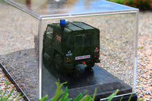 Load image into Gallery viewer, OXF76LRL002 Oxford Diecast 1:76 Scale Land Rover Light-weight Military Police