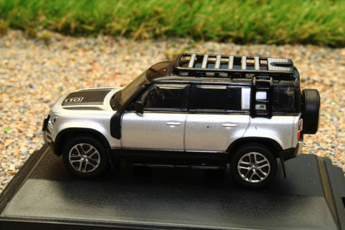 OXF76ND110001 Oxford Die Cast 1:87 Scale New Land Rover Defender 110 Silver Grey