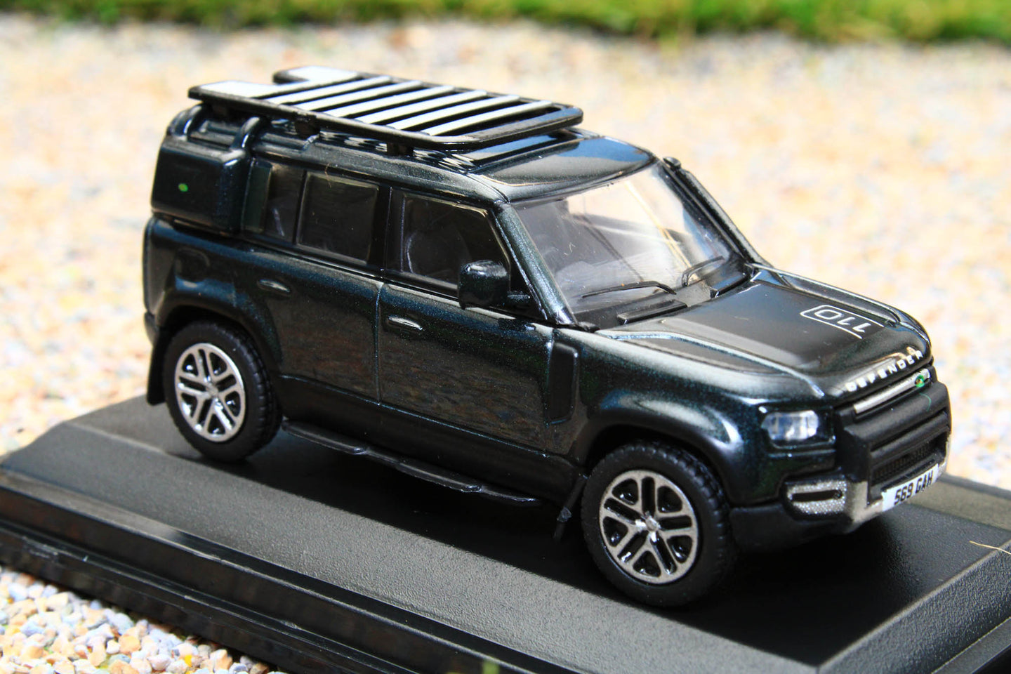 OXF76ND110002 Oxford Diecast 1:76 Scale New Land Rover Defender 110 Explorer Santorini Black