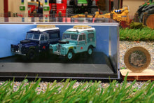 Load image into Gallery viewer, OXF76SET64 OXFORD DIECAST 1:76 SCALE FIRST OVERLAND LANDROVER SET LONDON SINGAPORE 1955 1956