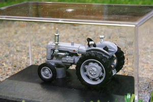 OXF76TRAC004 OXFORD DIE CAST 176 SCALE FORDSON TRACTOR IN GREY