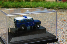 Load image into Gallery viewer, OXFNDEF014 OXFORD DIECAST 1:148 SCALE Land Rover Defender 110 Station Wagon RNLI