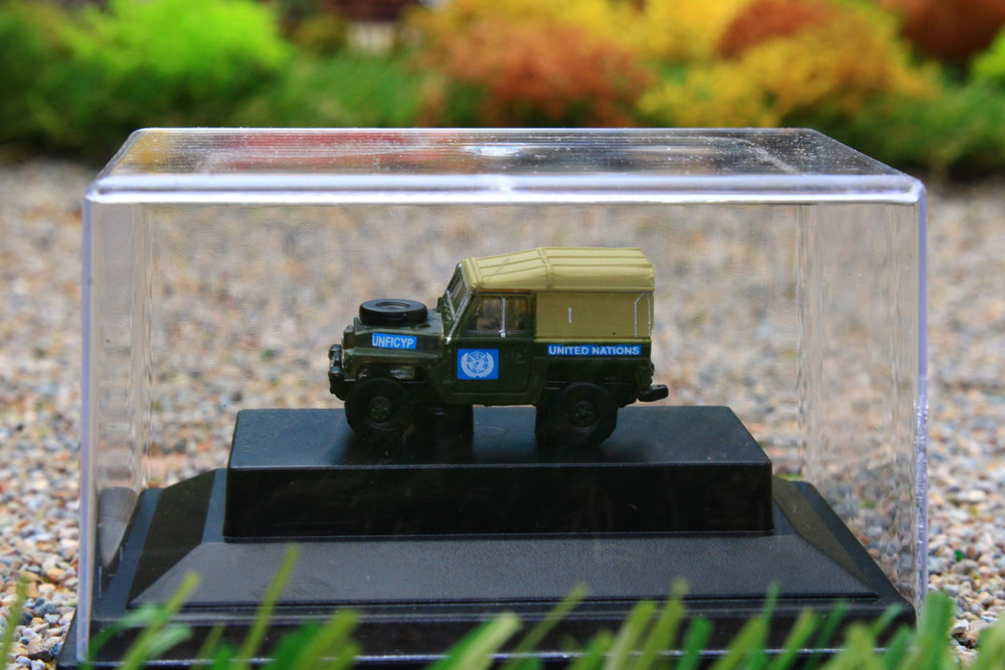 OXFNLRL001 Oxford Diecast 1:148 Scale Land Rover Lightweight United Nations