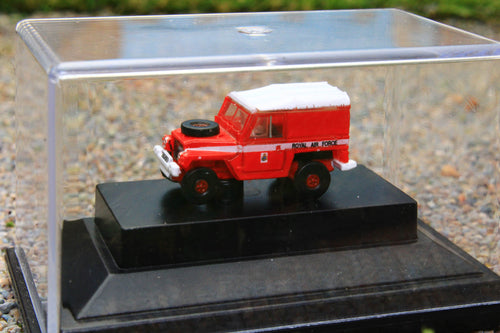 OXFNLRL003 OXFORD DIECAST 1:148 SCALE Land Rover Lightweight RAF Red Arrows