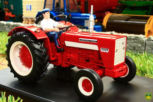 REP031 REPLICAGRI INTERNATIONAL IH 624 TRACTOR WITH DRIVER FIGURE