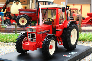 REP081 REPLICAGRI IH 845XL 4WD TRACTOR BLACK FENDERS