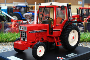 REP082 REPLICAGRI IH INTERNATIONAL 845 XL 2WD TRACTOR WITH BLACK FENDERS