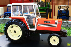 Rep163 Replicagri Fiat 880 With White Cab Tractors And Machinery (1:32 Scale)