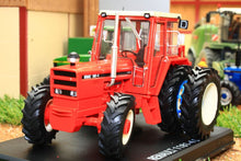 Load image into Gallery viewer, Rep172 Renault 1181 4 Jumele Tractor With Removable Duals Tractors And Machinery (1:32 Scale)