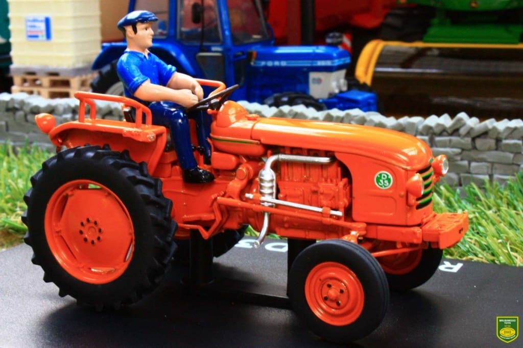 Rep173 Replicagri Renault D35 Tractor With Driver Figure Tractors And Machinery (1:32 Scale)
