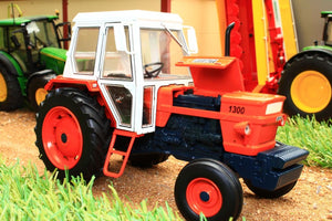 REP236 REPLICAGRI FIAT 1300 2X4 TRACTOR WITH CAB