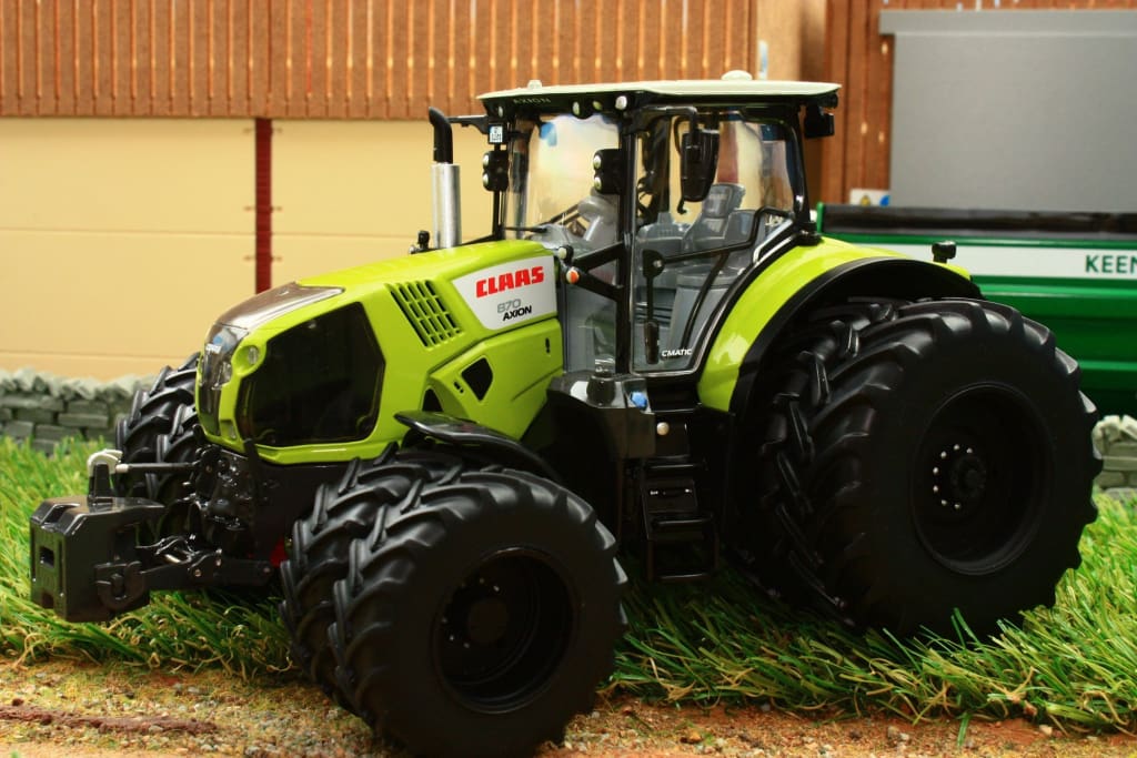 R30158 ROS CLAAS AXION 870 TRACTOR WITH REMOVABLE FRONT AND BACK DUALS LTD  ED