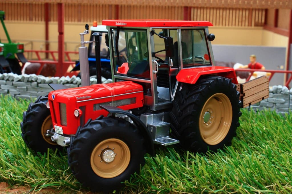 Schuco 1/32 Schluter コンパクト ハイスピード (シルバー) Schuco(シュコー) 通販 商品一覧 - ホビーサーチ ミニカー