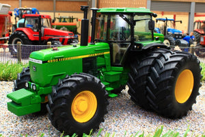 SCH07633 SCHUCO JOHN DEERE 4850 TRACTOR WITH DUAL REAR WHEELS