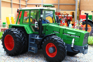 SCH07814 SHUCO FENDT 626 LSA 4WD TRACTOR WITH DUAL REAR WHEELS