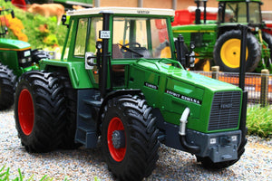 SCH07814 SHUCO FENDT 626 LSA 4WD TRACTOR WITH DUAL REAR WHEELS