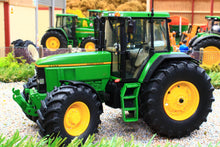 Load image into Gallery viewer, SCH07870 Schuco John Deere 7800 4WD Tractor