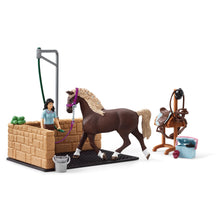 Load image into Gallery viewer, SL42438 Schleich Horse Club - Washing Area with Emily and Luna