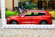 Load image into Gallery viewer, TAY32100014 Tayumo 1:32 Scale Volvo XC60 4x4 in Fusion Red