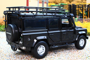 TAY32105012 Tayumo 1:32 Scale Land Rover Defender 110 4x4 in Black
