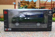 Load image into Gallery viewer, TAY32135022 Tayumo 1:32 Scale VW Transporter Multivan T6 in Black
