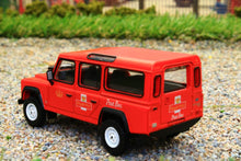 Load image into Gallery viewer, TSMMGT00152R MINI GT MODELS 1:64 SCALE Land Rover Defender 110 UK Royal Mail Post Bus