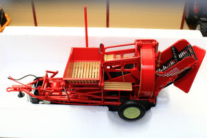Uh2585 Universal Hobbies Grimmie Potato Harvester Tractors And Machinery (1:32 Scale)