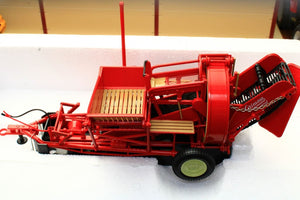 Uh2585 Universal Hobbies Grimmie Potato Harvester Tractors And Machinery (1:32 Scale)