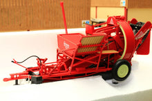 Load image into Gallery viewer, UH2585 UNIVERSAL HOBBIES GRIMMIE UNIVERSAL POTATO HARVESTER