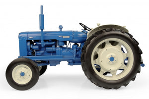 UH2780 UNIVERSAL HOBBIES 116TH SCALE FORDSON SUPERMAJOR 'NEW PERFORMANCE' TRACTOR