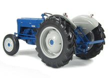 Load image into Gallery viewer, Rear near side quarter view of the UH2900 Universal Hobbies 116 scale Fordson Super Dexta