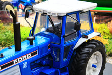 Load image into Gallery viewer, UH4028 Universal Hobbies Ford TW-25 4x4 Force II Tractor 1986