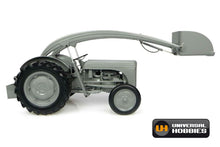 Load image into Gallery viewer, Uh4171 Universal Hobbies 1:16 Scale Ferguson Tea-20 With High-Lift Loader Tractors And Machinery