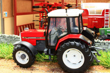 Load image into Gallery viewer, Uh4202 Universal Hobbies Massey Ferguson 6170 4Wd (1985) Tractor Tractors And Machinery (1:32 Scale)
