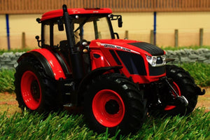 UH4951 UNIVERSAL HOBBIES ZETOR CRYSTAL 160 TRACTOR