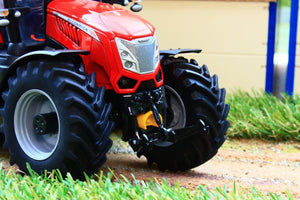 Uh4982 Universal Hobbies Mc Cormick X8.680 Vt Drive Red Tractor Tractors And Machinery (1:32 Scale)