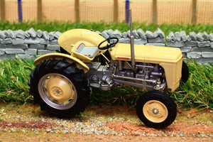 Uh4991 Universal Hobbies Ferguson T035 1957 Production Version Cream And Grey Tractor Tractors And