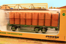 Load image into Gallery viewer, UH5225 UNIVERSAL HOBBIES JOSKIN WAGO TR10000 T20 TRAILER WITH ROUND BALES