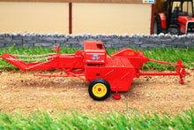 Load image into Gallery viewer, Uh5239 Universal Hobbies Massey Ferguson No3 Baler Tractors And Machinery (1:32 Scale)