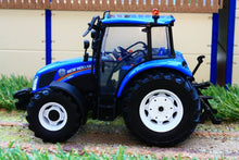 Load image into Gallery viewer, UH5257 UNIVERSAL HOBBIES NEW HOLLAND T4.65 2017 TRACTOR