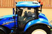 Load image into Gallery viewer, Uh5263 Universal Hobbies New Holland T6.165 2017 Tractor Tractors And Machinery (1:32 Scale)