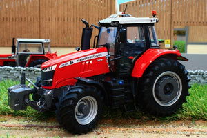 UH5304 UNIVERSAL HOBBIES MASSEY FERGUSON  7726S TRACTOR
