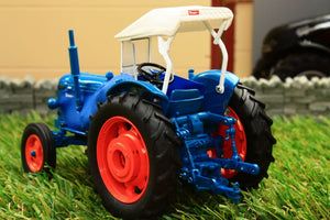 Uh5306 Universal Hobbies Fordson Power Major Tractor With Sirocco Cab Tractors And Machinery (1:32