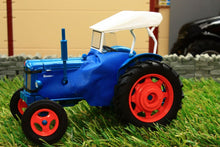 Load image into Gallery viewer, Uh5306 Universal Hobbies Fordson Power Major Tractor With Sirocco Cab Tractors And Machinery (1:32